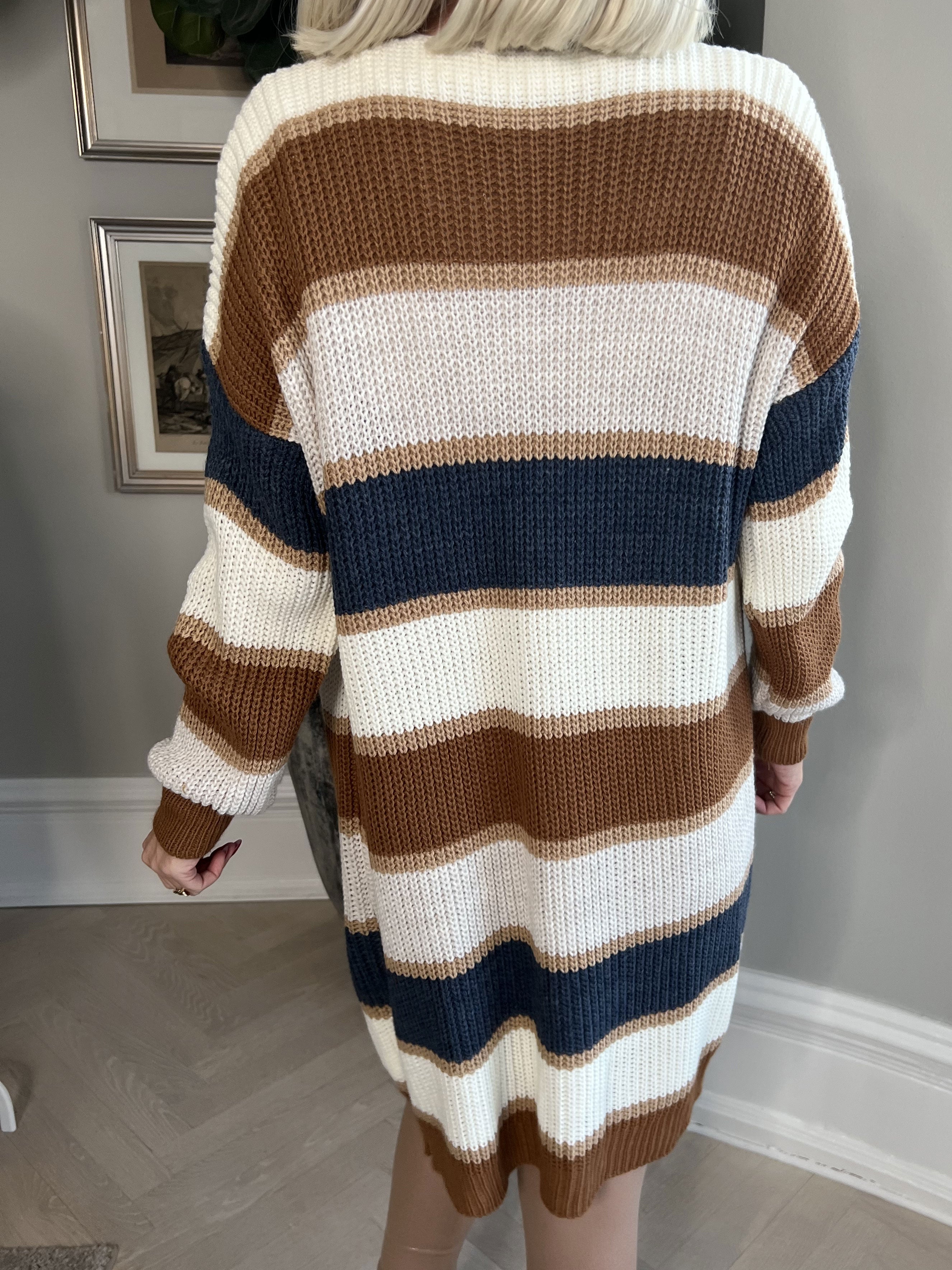 Nesrin - Multicolor randig stickad kofta